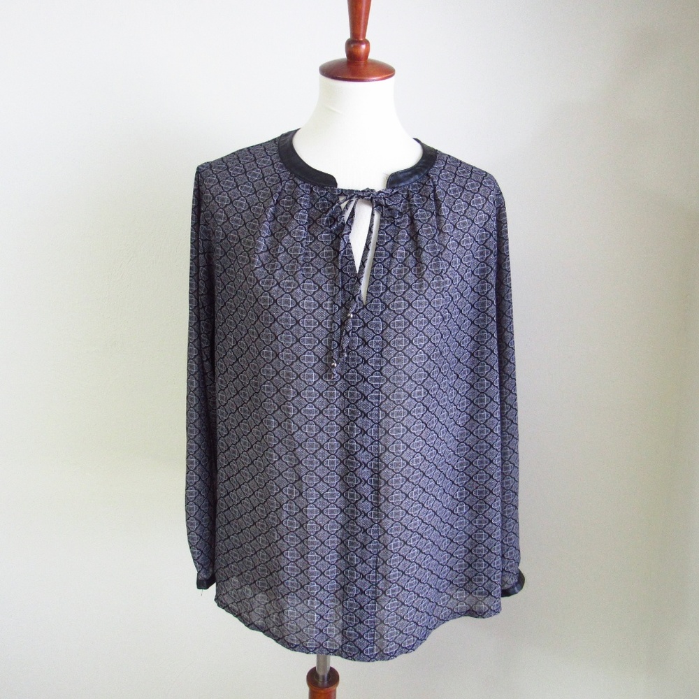 Black and Gray Tunic with Tie Neck Sz 1X